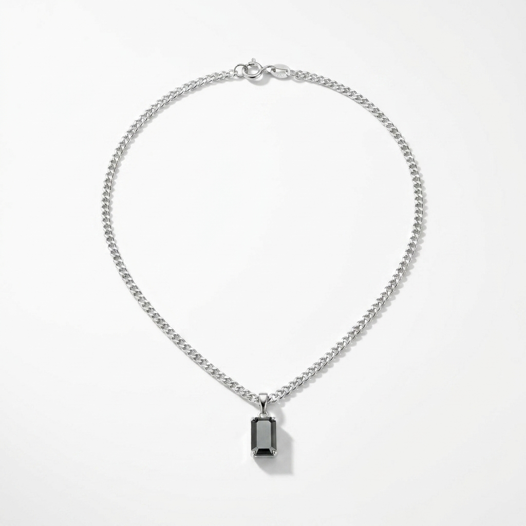 NOIR Geometric Pendant Necklace