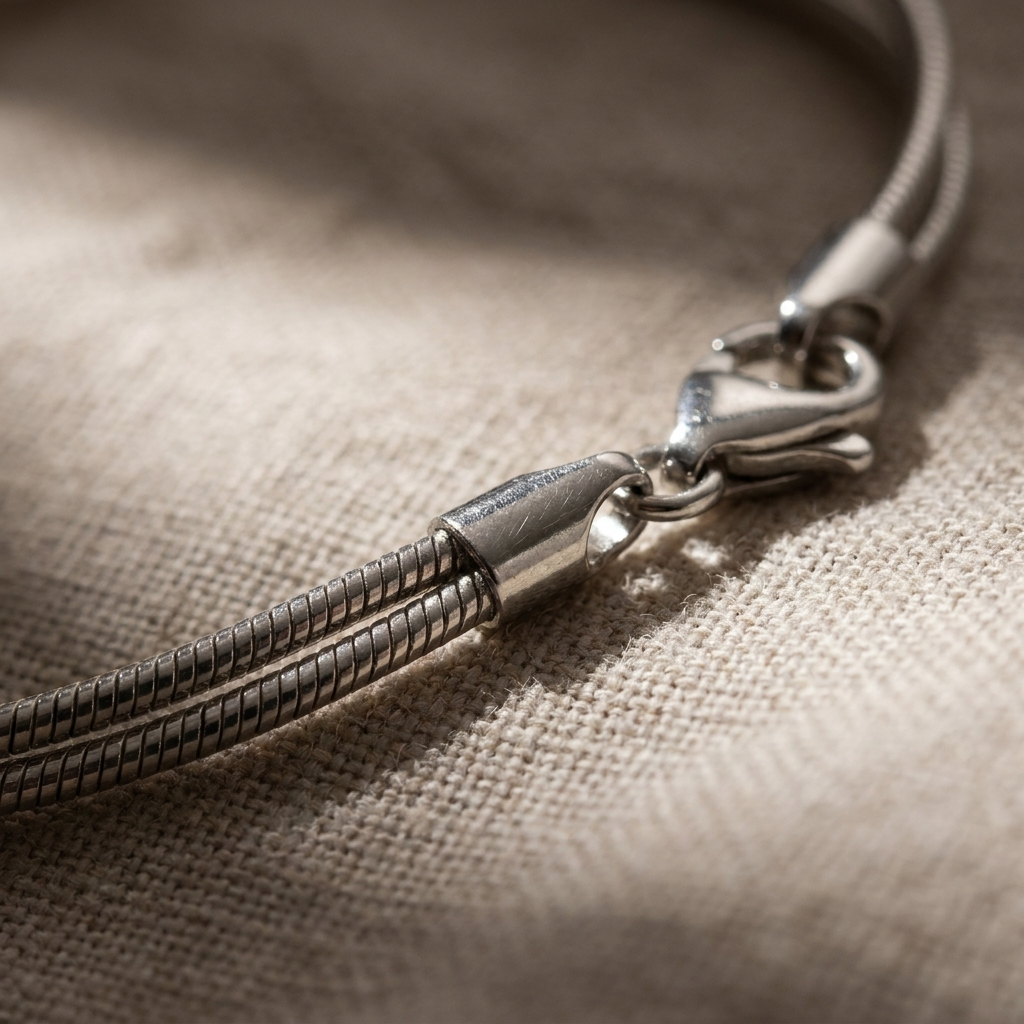 NOIR Snake Chain Bracelet