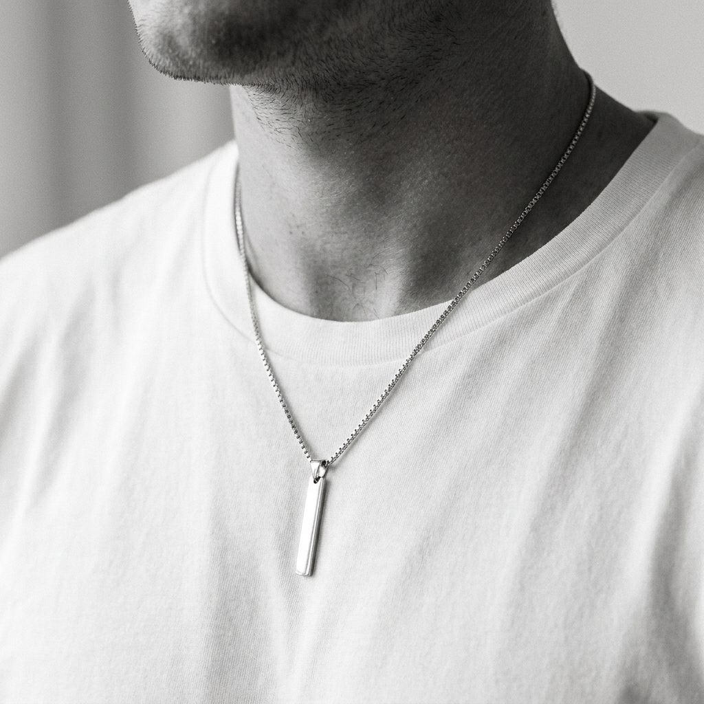 NOIR Long Chain Necklace